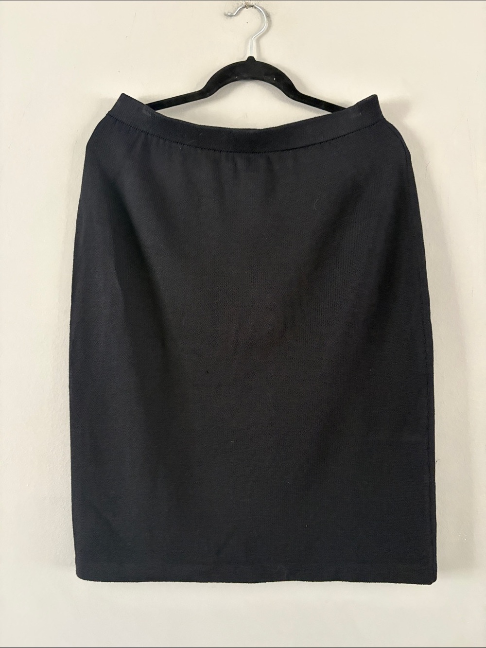 St. John Black Wool Knit Pencil Skirt size 12